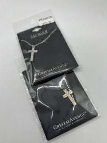 Cross Necklace Live2