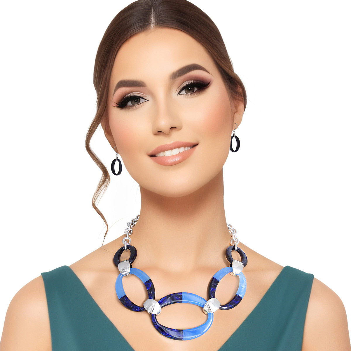 Blue Oval Link Necklace